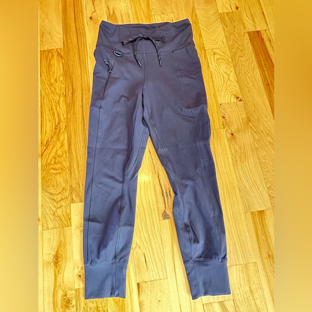 Navy blue drawstring leggings. Pockets. High waisted. Women’s Medium
